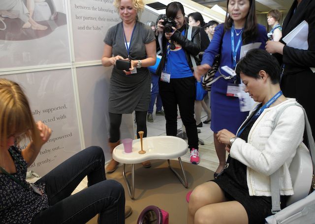 Photo of midwives at Prague trade display