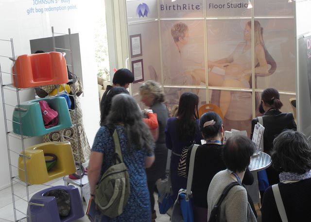 Photo of midwives at Prague trade display
